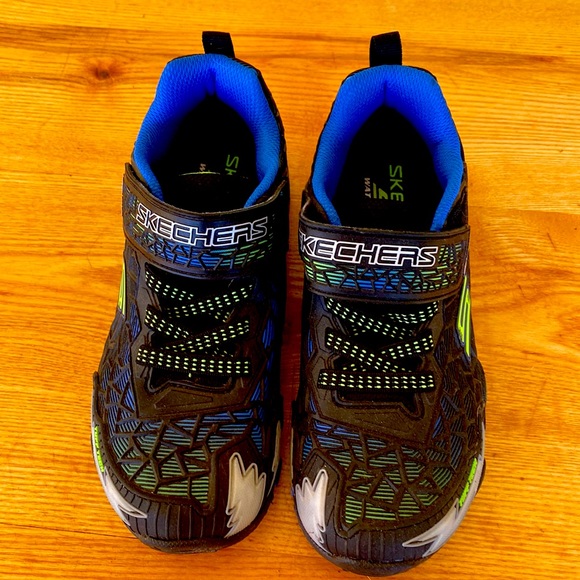 Boys Sketchers light up sneakers - Picture 1 of 5